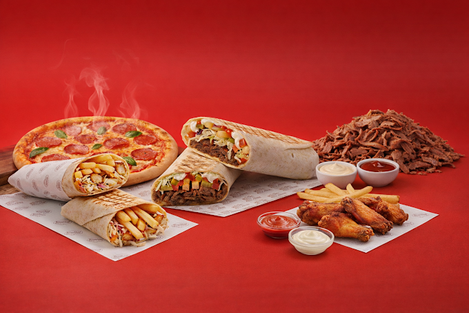 Selecție cu pizza, shaorma, cartofi și preparate BeachFastFood